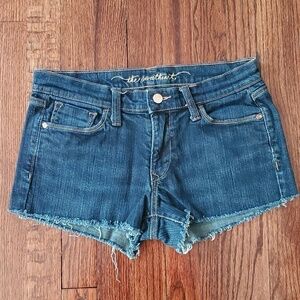 Old Navy shorts  - 4